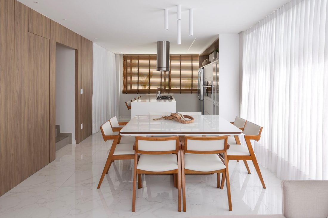 Casa 156, antes e depois